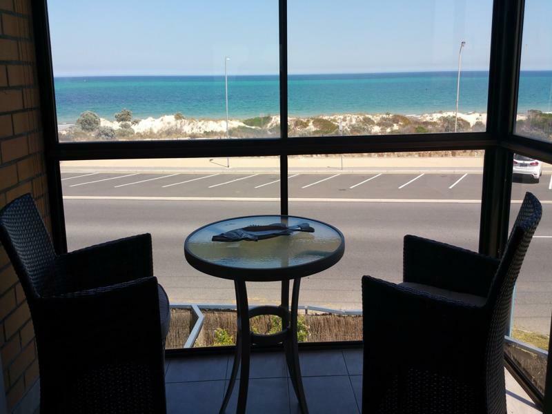Acushla Accommodation Esplanade Living Self Check-In Self Check-Out West Beach Exterior photo